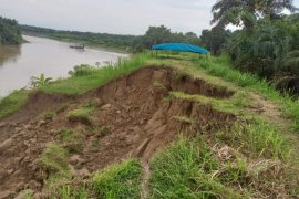 Tanggul Dusun 2 Desa Stungkit Kecamatan Wampu Langkat terancam putus