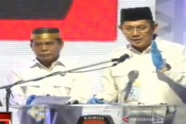 Zainal -- Yansen Akan Mewujudkan Wajib Belajar 16 Tahun di Kaltara