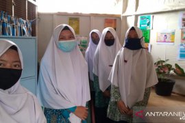 Dosen Universitas Baiturrahmah melaksanakan Kegiatan PKMS (Program Kemitraan Masyarakat Stimulus) di Pondok Pesantren Darul 'Ulum Padang