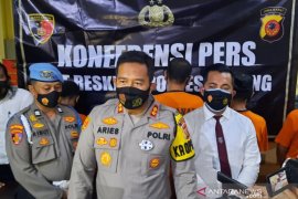 Polisi tangkap sekelompok pencuri sarang walet