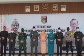 Penjabat Bupati Lampung Timur Fredy lantik Tarmizi sebagai Pj Sekdakab