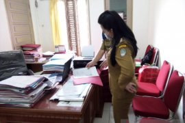 Bupati Landak minta penambahan jumlah usaha mikro penerima bantuan