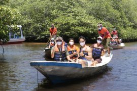 Peserta "We Love Bali" nikmati wisata Nusa Penida-Lembongan