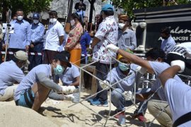 Program restorasi terumbu karang