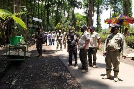 Pemkab Lumajang  antisipasi penyebaran COVID-19 selama libur panjang