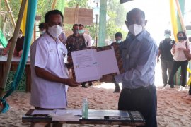 KKP-BPD Bali salurkan dana upah tenaga kerja program kebun terumbu karang