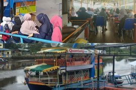 Sensasi wisata kuliner sambil berlayar di restoran terapung
