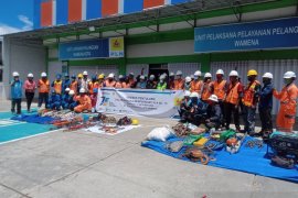 Kantor PLN yang dibakar saat rusuh akan dibangun 2021