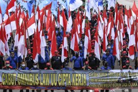 UU Cipta Kerja dinilai beri kepastian dan perlindungan bagi pekerja