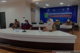 Kelanjutan pembangunan jembatan terpanjang di Indonesia mulai dibahas