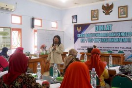 Dinkop UMTK Kota Kediri fasilitasi uji kompetensi gratis untuk pengurus koperasi