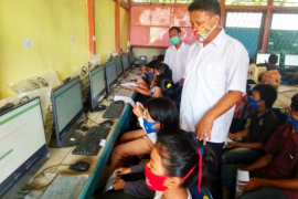 SMP Negeri 1 Kayan Hilir Sintang terapkan e-learning