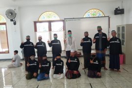 Vokasi UI latih pendidikan karakter dan public speaking bagi Santri Bogor