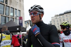 Alami radang sendi kronis, pebalap veteran Ineos Stannard putuskan tutup karir