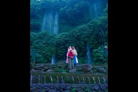 Air terjun Benang Kelambu, surga lereng Gunung Rinjani