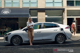 Cara merawat mobil listrik, dari servis  hingga suku cadang