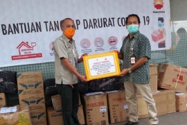 SKK Migas-PetroChina serahkan bantuan penanganan Covid-19