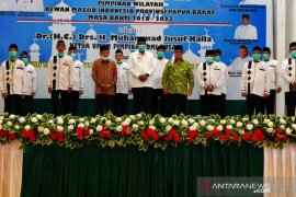 Jusuf Kalla ajak muslim Papua Barat makmurkan masjid