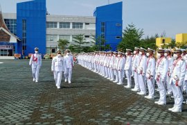 Politeknik Pelayaran Sumbar lantik 131 perwira pada wisuda 2020
