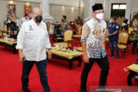 Tingkatkan kemandirian fiskal, LaNyalla minta daerah berani likuidasi BUMD tak produktif