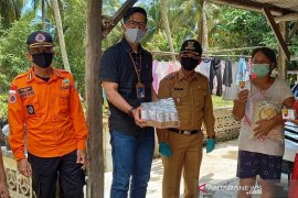 PT Timah serahkan 1.000 masker dan vitamin