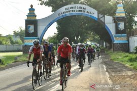 Rombongan Gowes 2020 kilometer PON Papua tiba di Lombok