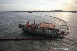 OP Tanjung Perak targetkan evakuasi bangkai MV Mentari tuntas sebulan lagi
