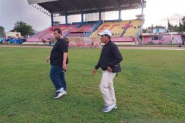 CV Polos Production akan ganti rumput Stadion Haji Agus Salim dengan jenis Dactylon 419