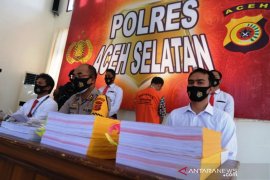 Polisi tahan seorang PNS di Aceh Selatan diduga korupsi dana desa