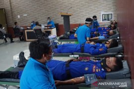 Sat Polair Polres Pandeglang gelar aksi donor darah