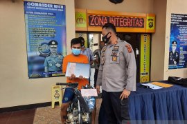 Juru parkir pasar Angso Duo ditangkap dalam kasus jambret