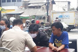Rp800 juta terkumpul dari pelanggaran tertib masker di Jakarta Barat