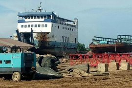 Tiga kali gagal lelang,  KMP Tasik Gemilang terancam jadi besi tua
