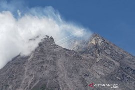 Aktivitas Gunung Merapi Page 1 Small