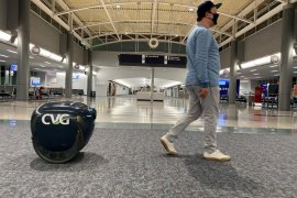 Piaggio Fast Forward uji coba robot Gita