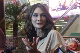 Luna Maya akui merasa terhormat isi suara di film "Mulan"