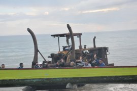 Mentawai sering gempa, Nasrul Abit ingin pastikan kondisi warga