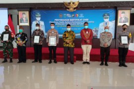 Surveyor Indonesia beri sertifikat CHSE KTN-Pariwisata di Probolinggo