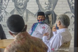 Ibnu Sina Kunjungi LKBN ANTARA Biro Kalsel