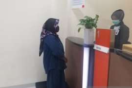 BNI Painan kedepankan protokol kesehatan COVID-19 dalam melayani nasabah