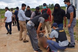 Buronan pelaku pembunuhan di Kalsel dihadiahi timah panas polisi