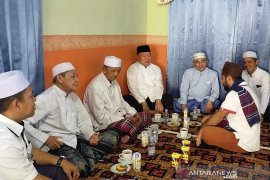 SABIL bersama Guru Bakhiet dan para habaib minta restu dan do'a ke Pemangkih
