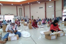 Pilkada Situbondo, KPU targetkan sortir dan pelipatan surat suara rampung tiga hari