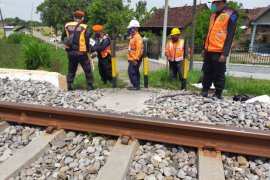 KAI Madiun tutup puluhan perlintasan sebidang rawan timbulkan kecelakaan