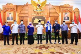 Zulhas minta legislator PAN Jatim dukung kebijakan Khofifah