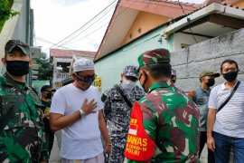 Massa FPI sempat tolak penyemprotan disinfektan di markasnya