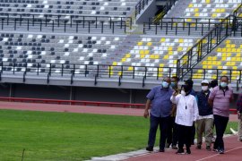 Pengerjaan renovasi luar Stadion GBT Surabaya dikebut jelang Piala Dunia U-20