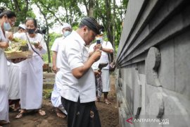 Bupati Gianyar hadiri upacara Mlaspas Balai Kulkul di Banyuwangi
