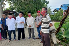 Paslon "tampil" janjikan perbaikan jalan dan jembatan desa balimau pendawan hst