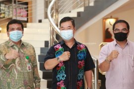 Kemenkes Suplai Ruang dan Kotak Pendingin Vaksin